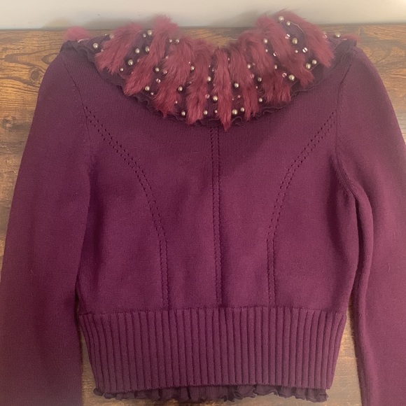 Bernis Burgundy Vintage Cardigan with fur and pearl beaded collar, Sz 11 (M) - Picture 5 of 10